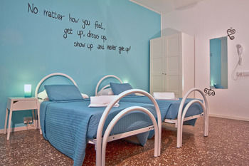 I Am Here - Gioia 71 Guest house